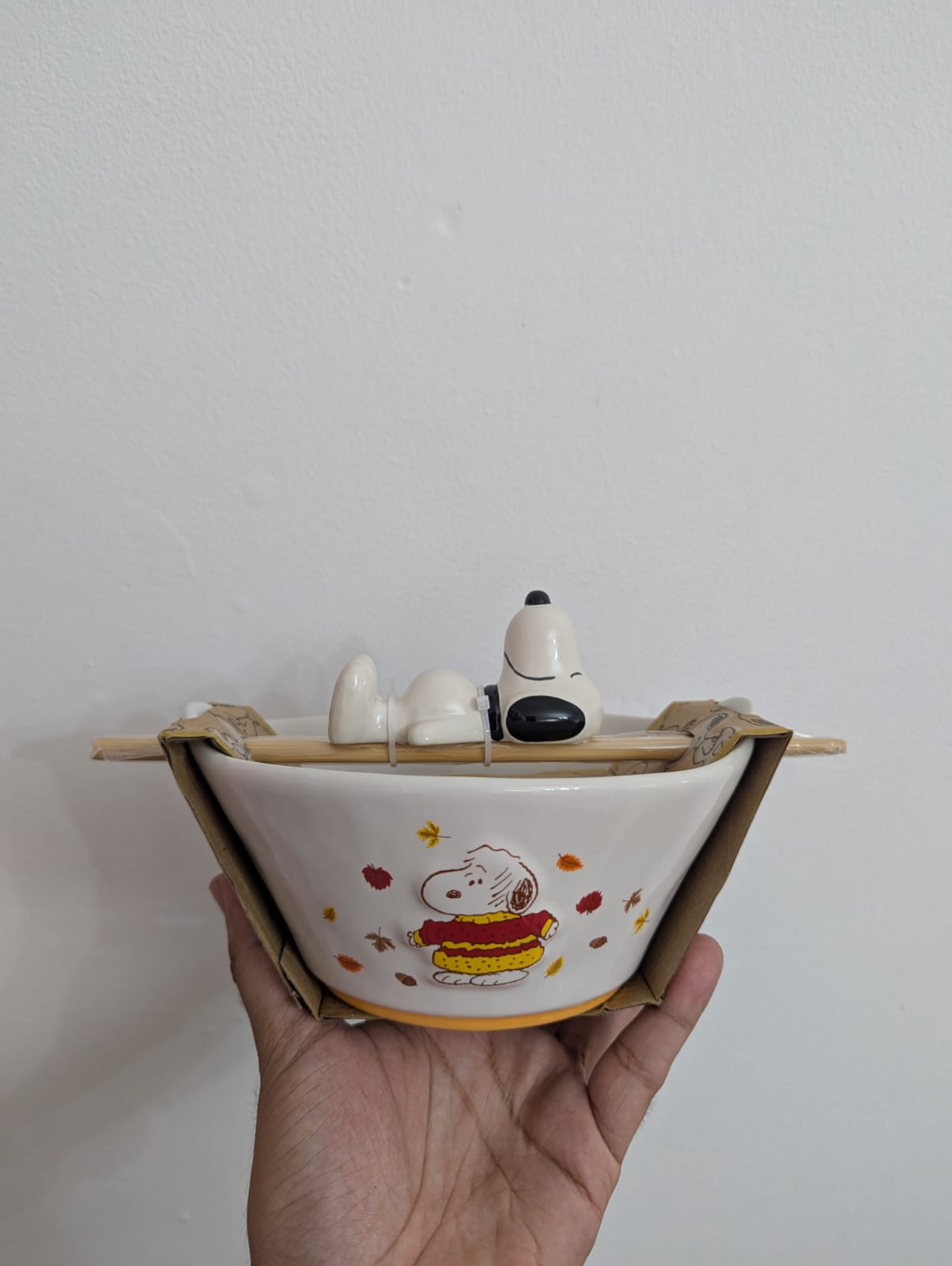 Bowl de Ramen Snoopy con palillos y reposa palillos