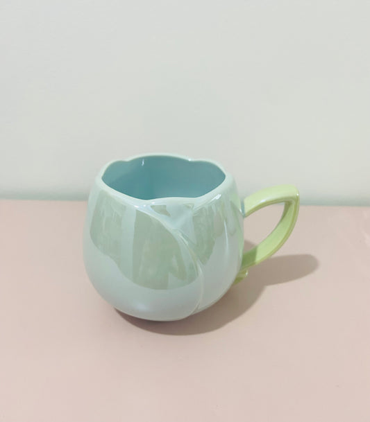 Taza de flor de tulipán