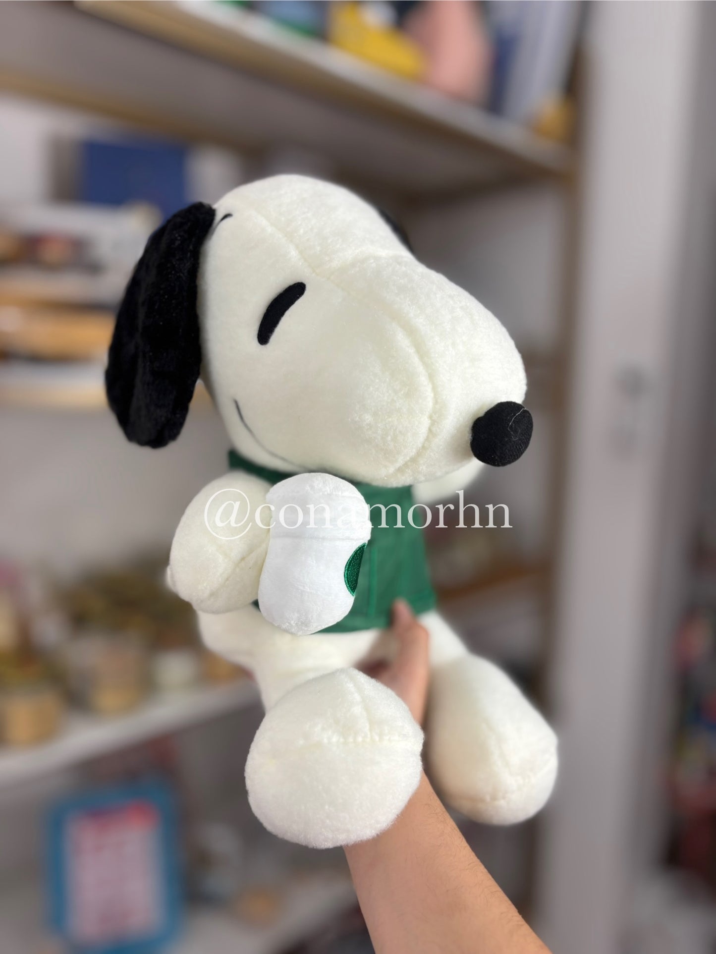 Peluche Snoopy con café