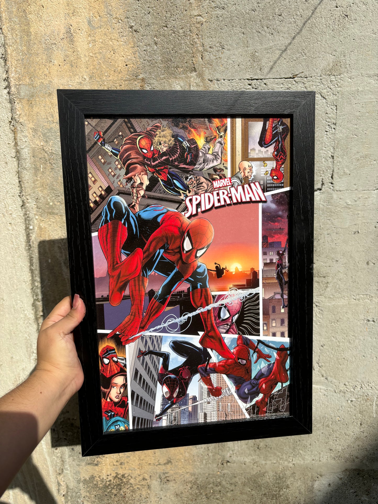 Spiderman póster enmarcado 11x14 pulgadas